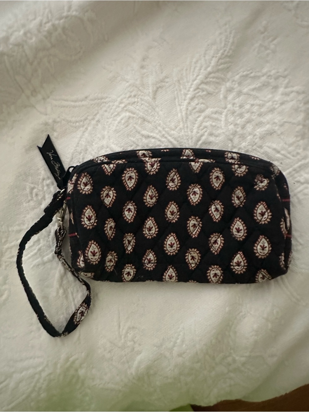 Vera Bradley Black Paisley Quilted Wristlet Organizer Wallet